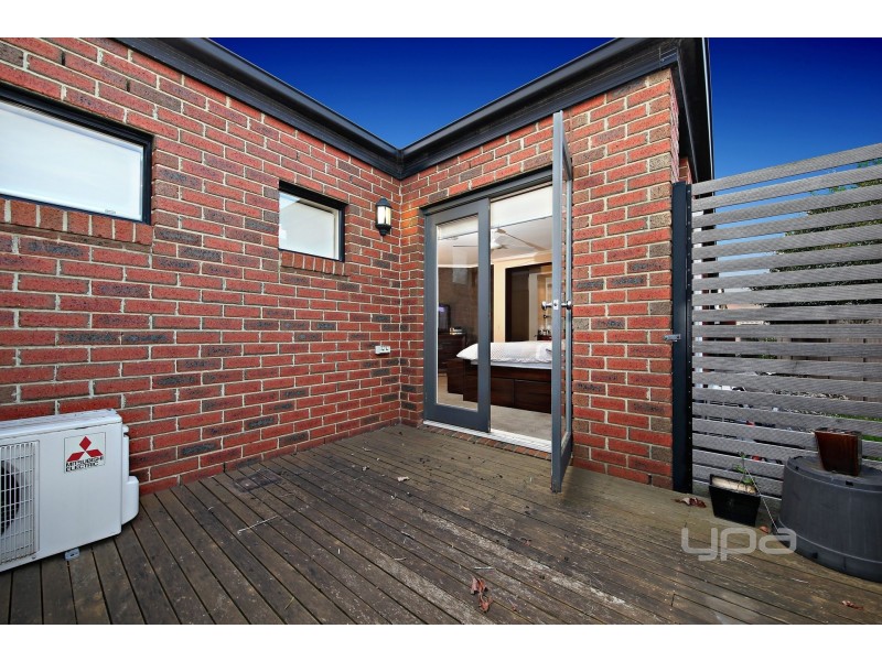 68 Barringo Way, Caroline Springs VIC 3023