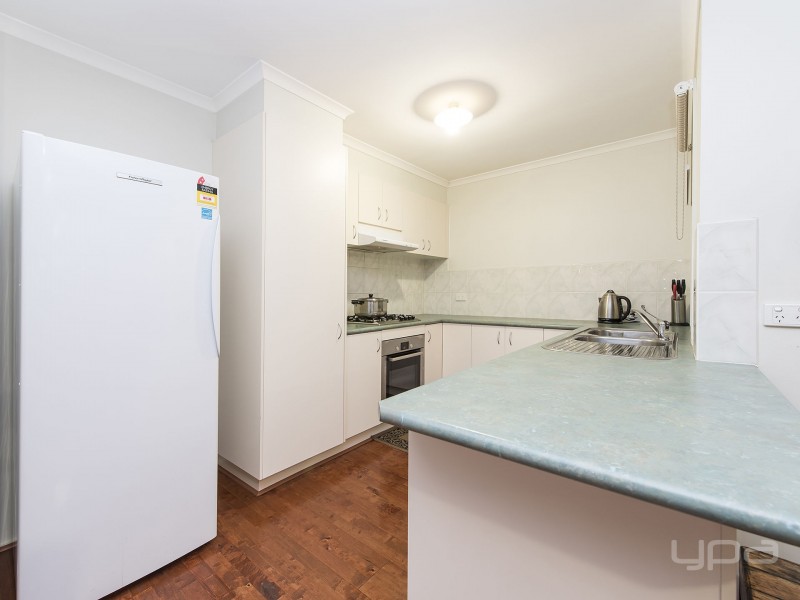 17 Forsyth Close, Burnside VIC 3023
