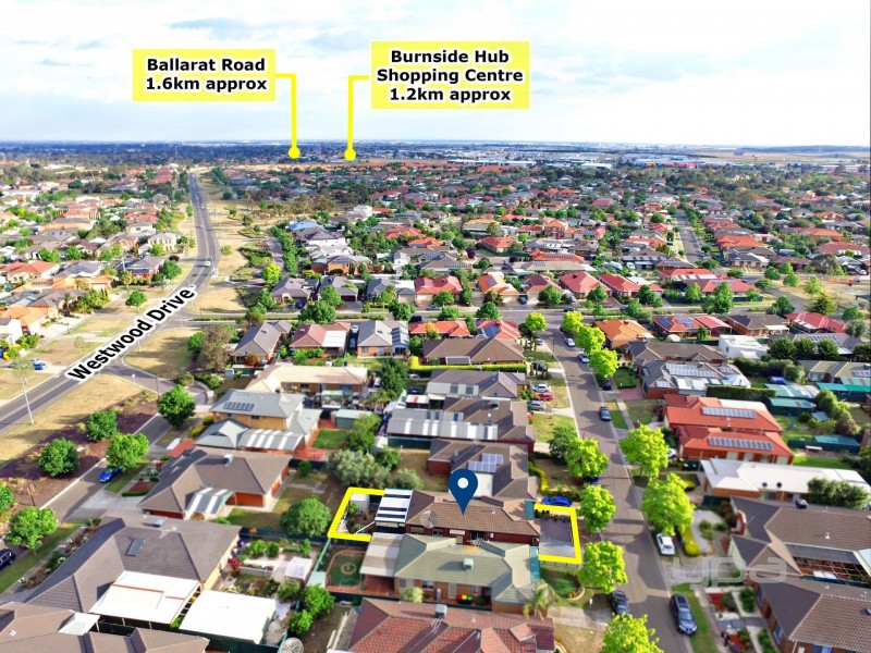 12 Strickland Crescent, Burnside VIC 3023