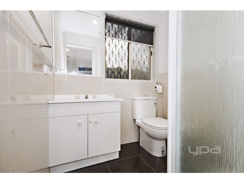 12 Strickland Crescent, Burnside VIC 3023