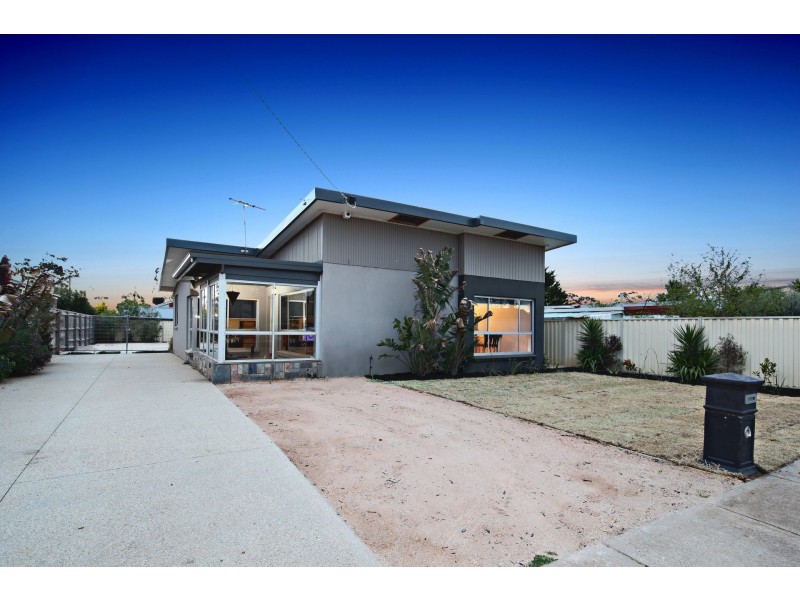 68 Westcott Parade, Rockbank VIC 3335