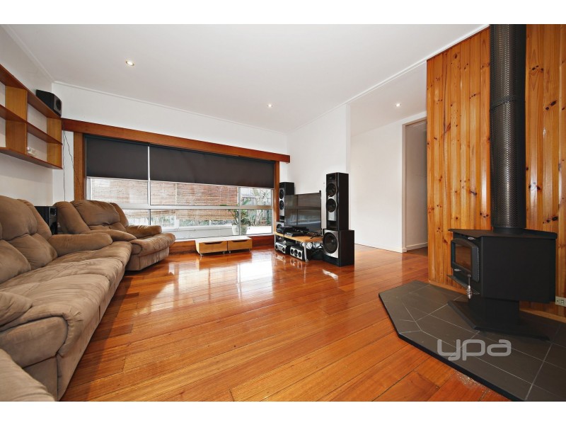 68 Westcott Parade, Rockbank VIC 3335