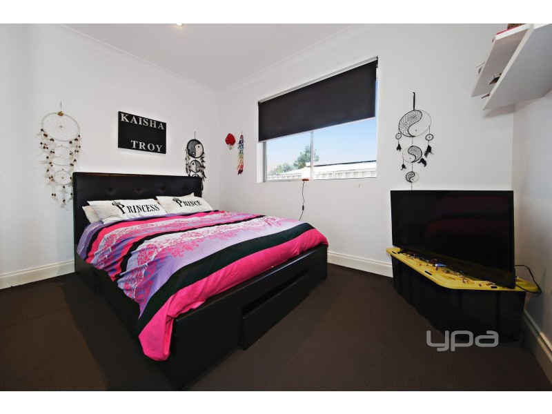 68 Westcott Parade, Rockbank VIC 3335