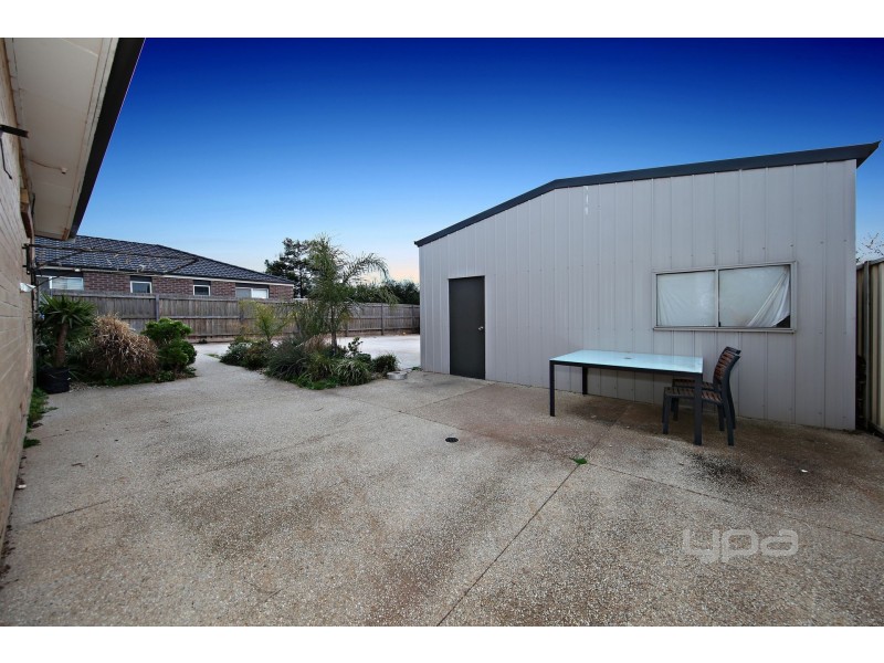 68 Westcott Parade, Rockbank VIC 3335
