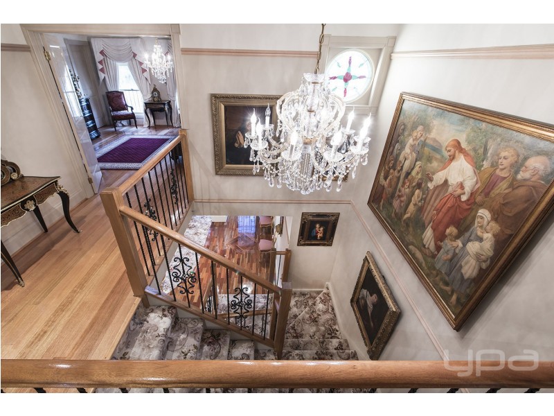 25  Parkin Avenue, Caroline Springs VIC 3023