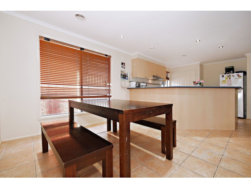 20 Millstream Way, Caroline Springs VIC 3023