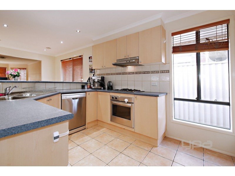 20 Millstream Way, Caroline Springs VIC 3023