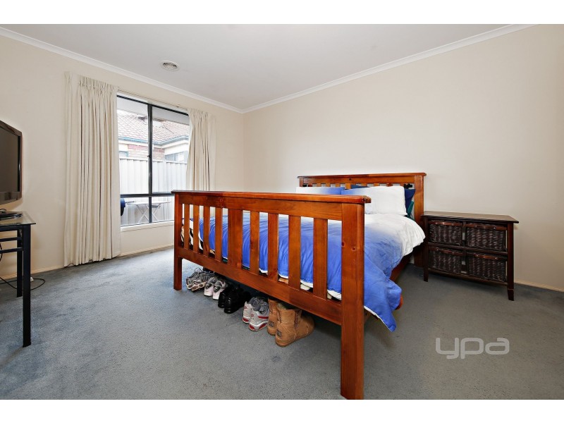 20 Millstream Way, Caroline Springs VIC 3023