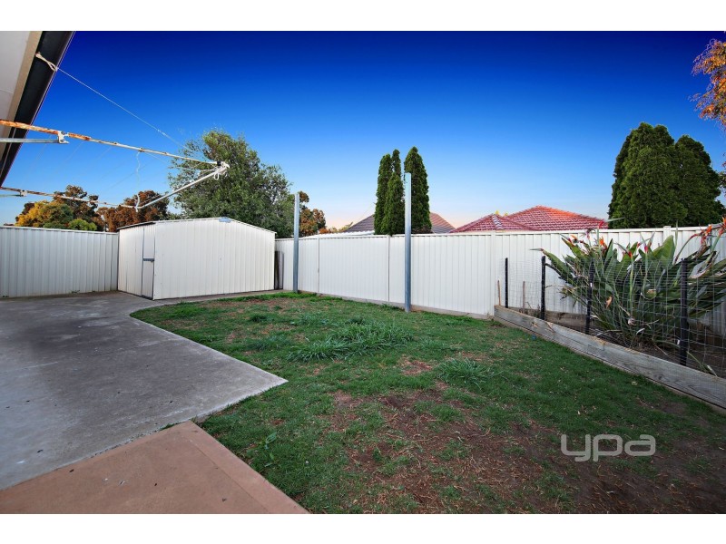 20 Millstream Way, Caroline Springs VIC 3023