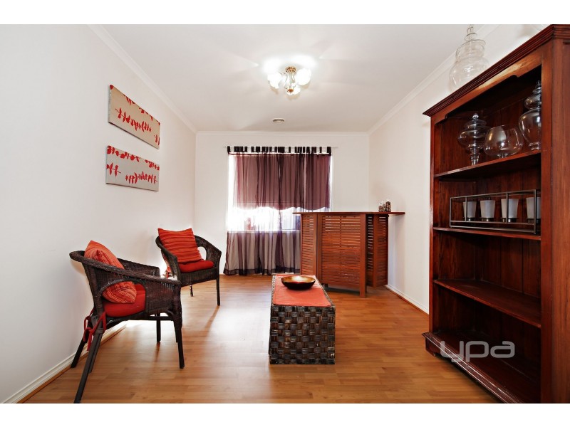 13 Tarcoola Drive, Burnside VIC 3023