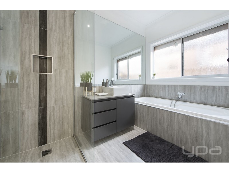 22 Rivoli Close, Plumpton VIC 3335