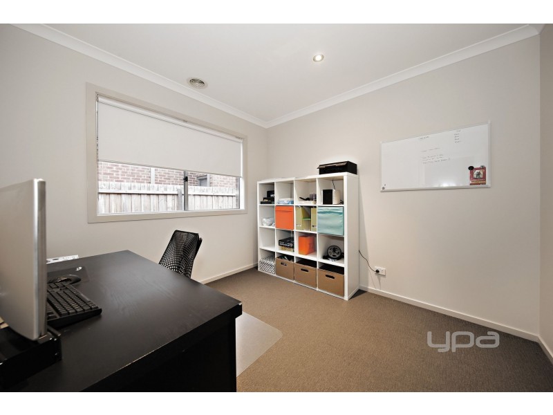 5 Luxor Drive, Plumpton VIC 3335