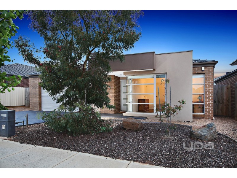 10 Pinnacle Way, Plumpton VIC 3335