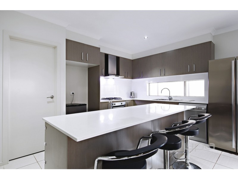 10 Pinnacle Way, Plumpton VIC 3335