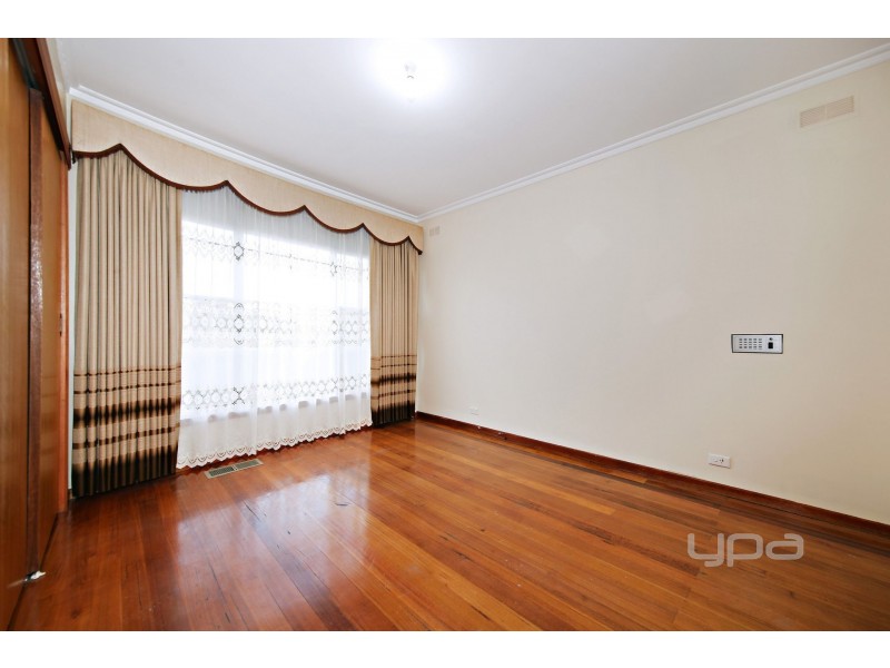 67 Gillespie Road, St Albans VIC 3021