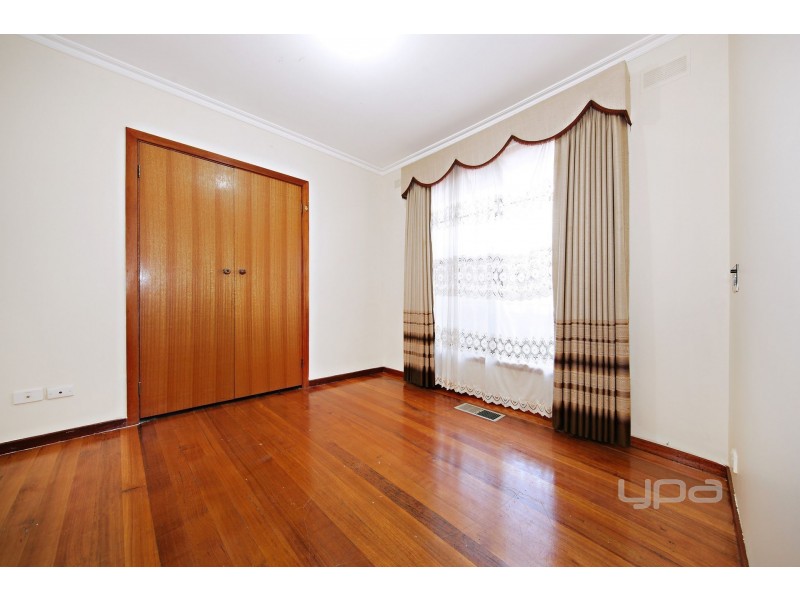 67 Gillespie Road, St Albans VIC 3021