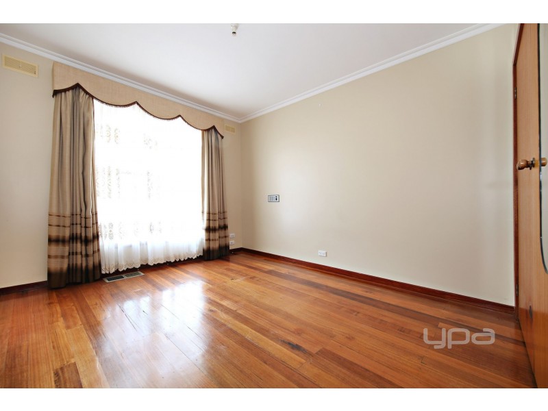 67 Gillespie Road, St Albans VIC 3021