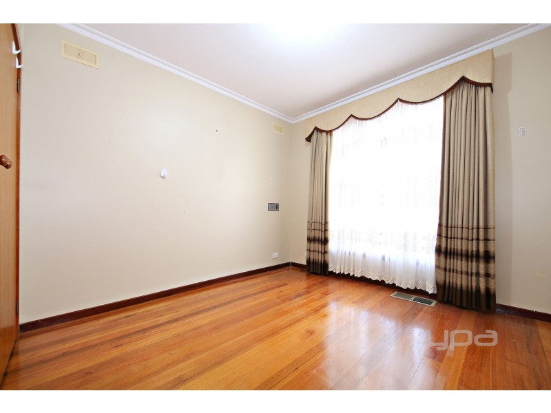 67 Gillespie Road, St Albans VIC 3021