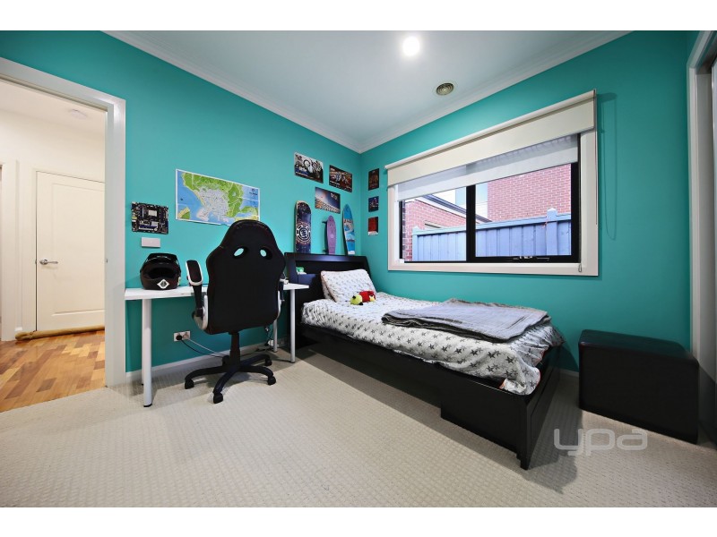 26 The Esplanade, Taylors Hill VIC 3037