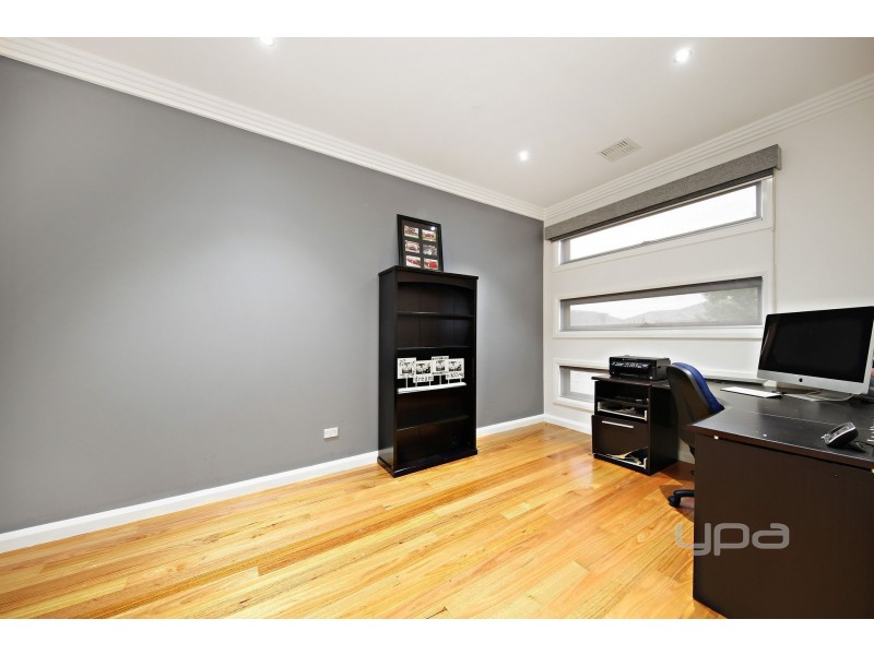 36 Jacaranda Drive, Taylors Hill VIC 3037