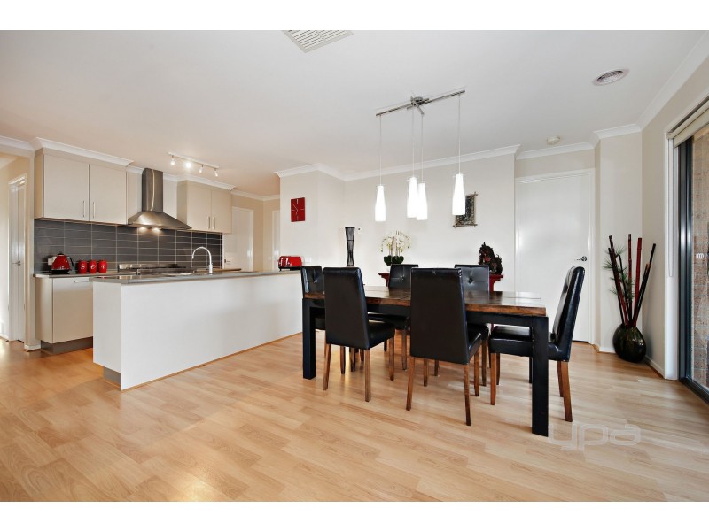 23 Luxor Drive, Plumpton VIC 3335