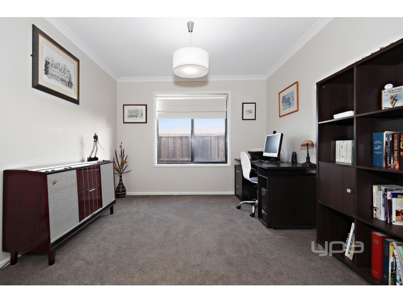 23 Luxor Drive, Plumpton VIC 3335