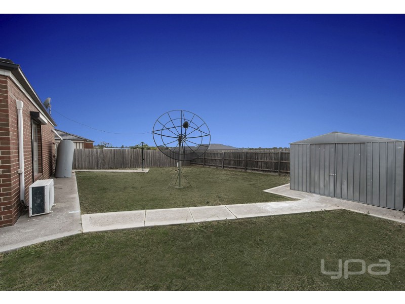 23 Caitlyn Drive, Melton West VIC 3337