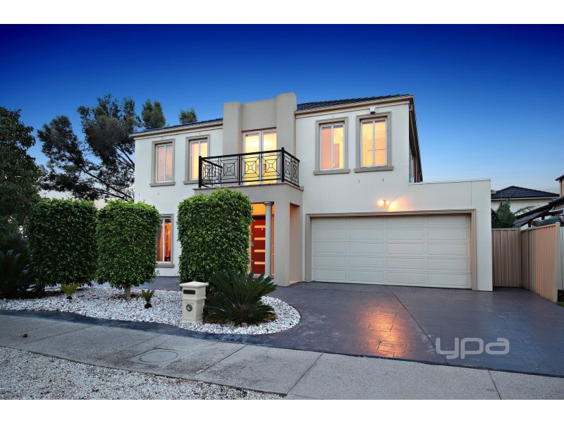 7 Chelsworth Place, Caroline Springs VIC 3023