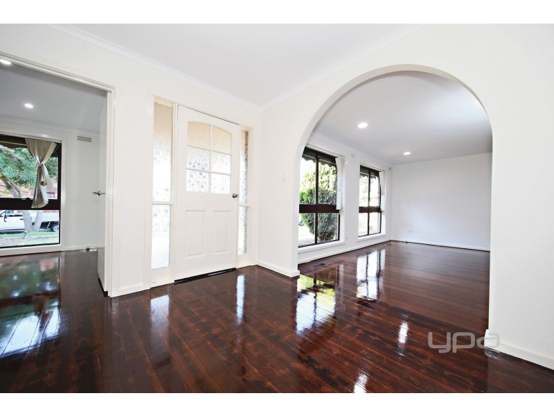 4 Itala Court, Keilor Downs VIC 3038