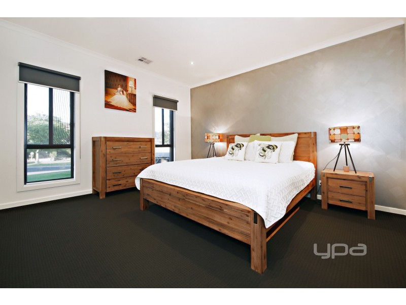 30 Paringa Way, Burnside VIC 3023