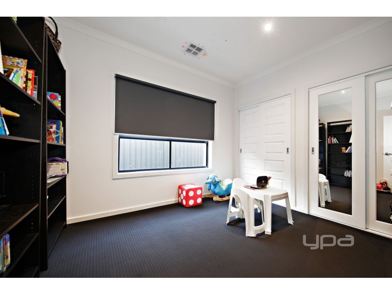 30 Paringa Way, Burnside VIC 3023