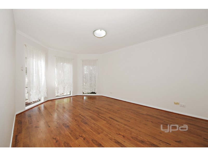 20 Wood Grove, Burnside VIC 3023