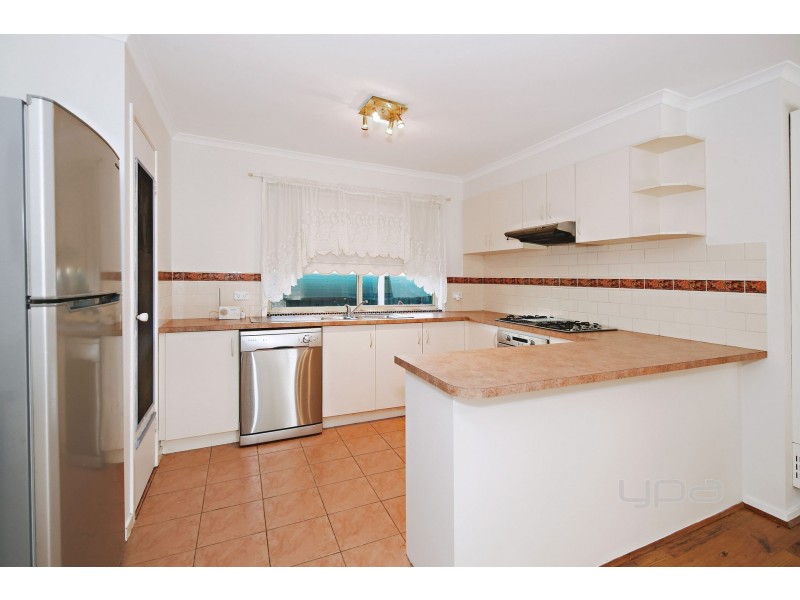 20 Wood Grove, Burnside VIC 3023