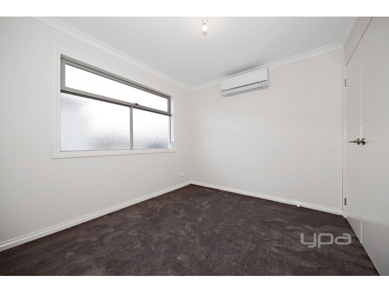 2/13 Marlo Drive, Melton West VIC 3337