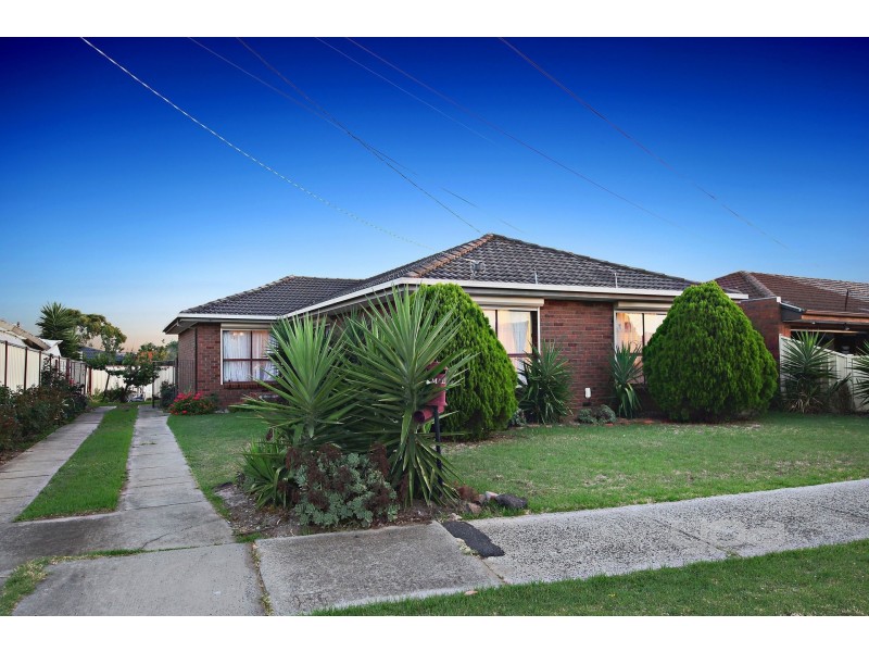 33 Evergreen Avenue, Albanvale VIC 3021