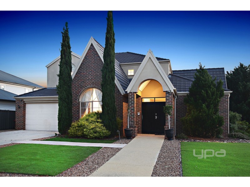 1 Reed Place, Caroline Springs VIC 3023
