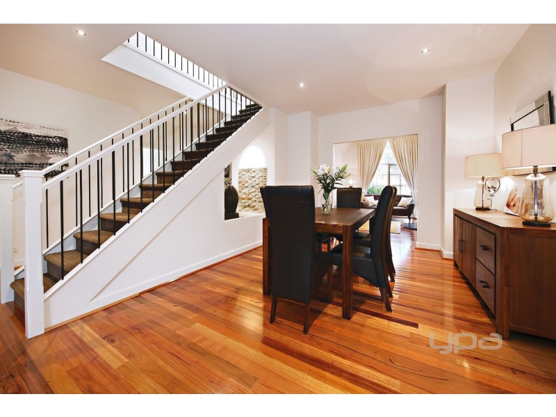 1 Reed Place, Caroline Springs VIC 3023