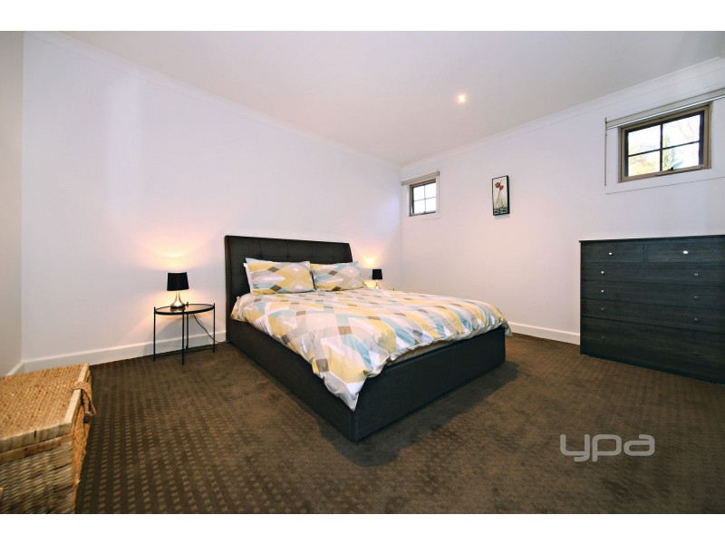 1 Reed Place, Caroline Springs VIC 3023