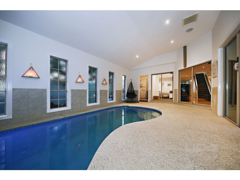 1 Reed Place, Caroline Springs VIC 3023