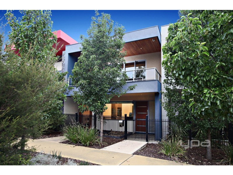 21 Coppin Lane, Caroline Springs VIC 3023