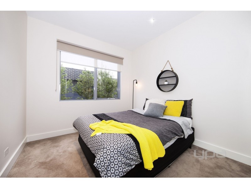 21 Coppin Lane, Caroline Springs VIC 3023