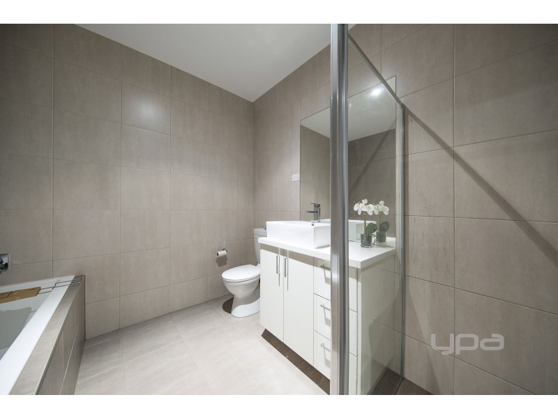 21 Coppin Lane, Caroline Springs VIC 3023