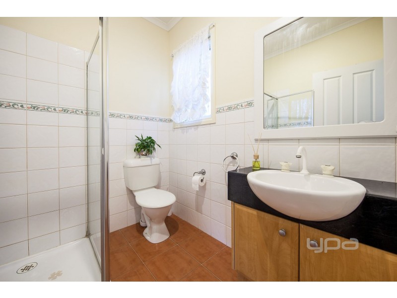 25 Springfield Close, Caroline Springs VIC 3023