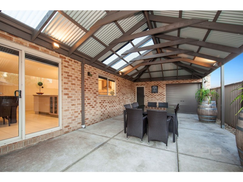 3 Inverell Street, Burnside Heights VIC 3023