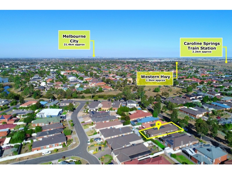 10 Naracoorte Drive, Caroline Springs VIC 3023