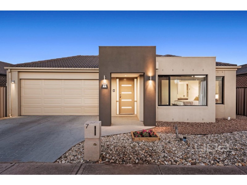7 Peartree Grove, Burnside Heights VIC 3023