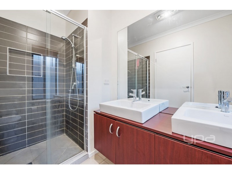 7 Peartree Grove, Burnside Heights VIC 3023