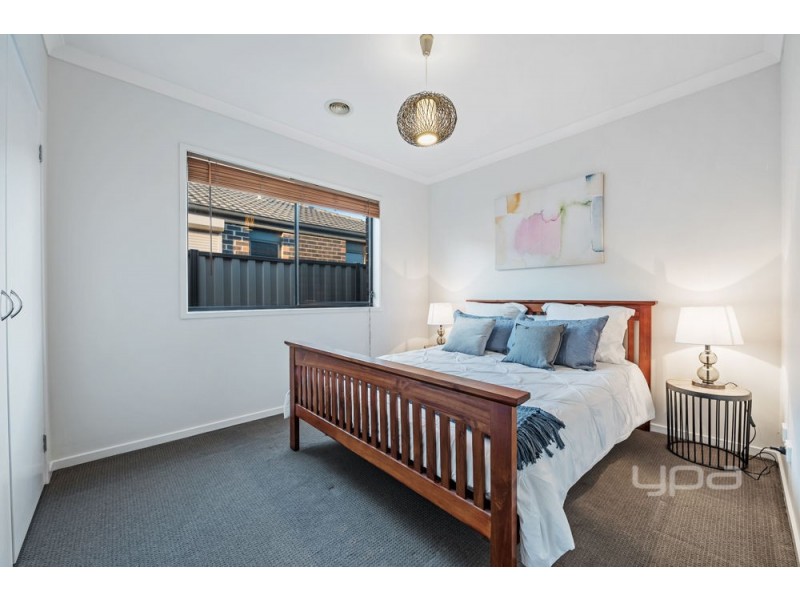 7 Peartree Grove, Burnside Heights VIC 3023