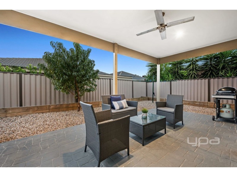 7 Peartree Grove, Burnside Heights VIC 3023