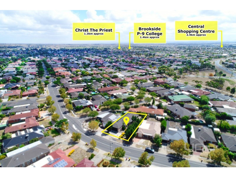 12 Kelly Avenue, Burnside VIC 3023